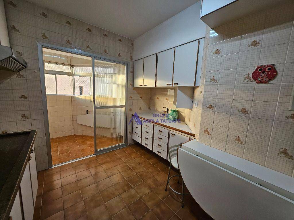 Apartamento à venda com 2 quartos, 65m² - Foto 2