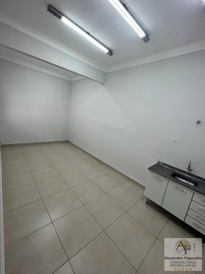 Casa à venda com 5 quartos, 323m² - Foto 10