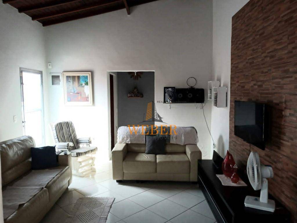 Casa à venda com 2 quartos, 147m² - Foto 2