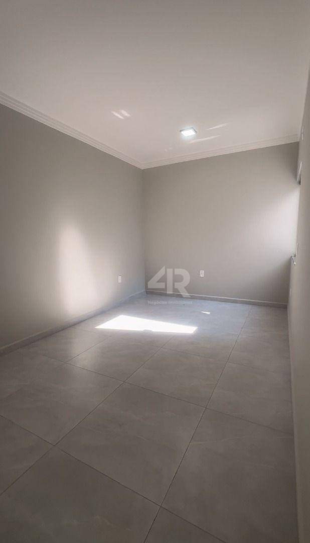 Casa à venda com 3 quartos, 71m² - Foto 9