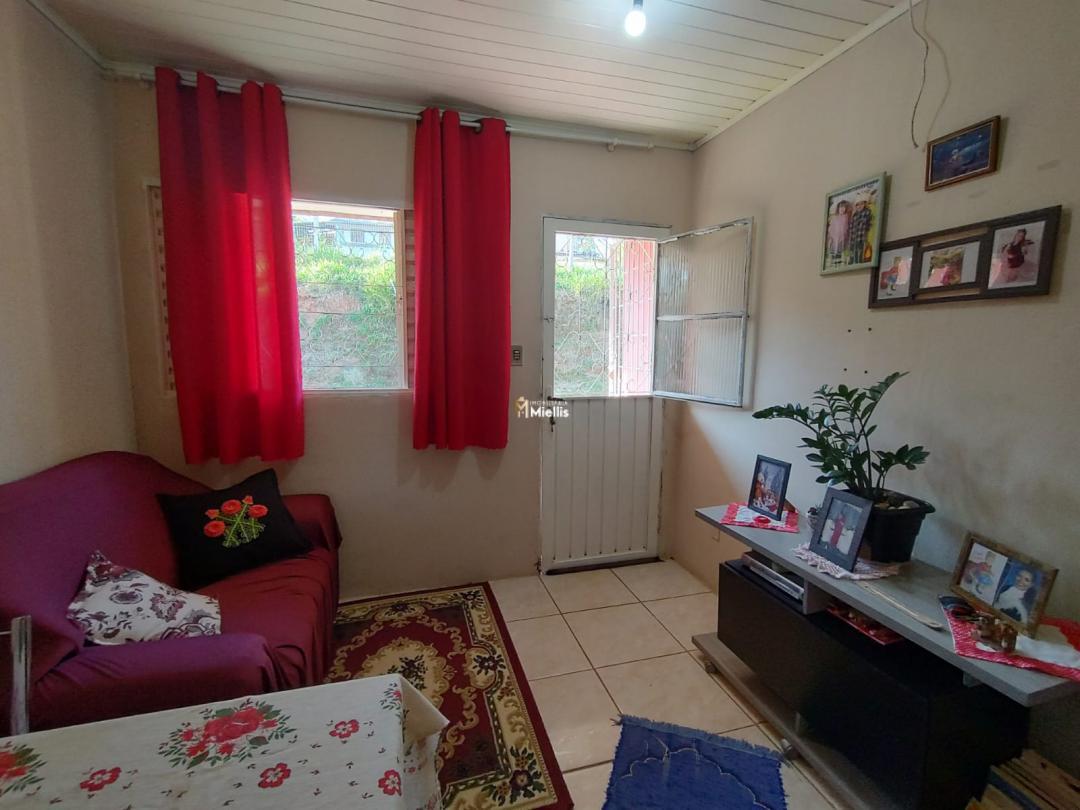 Casa à venda com 2 quartos, 55m² - Foto 4