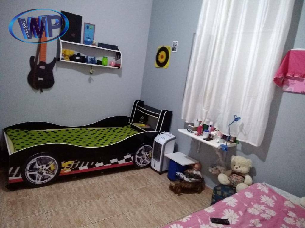 Sobrado à venda com 3 quartos, 125m² - Foto 1