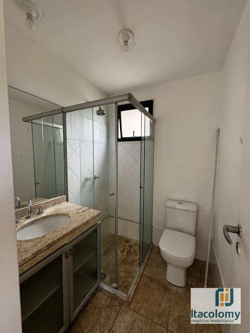 Apartamento para alugar com 3 quartos, 94m² - Foto 12