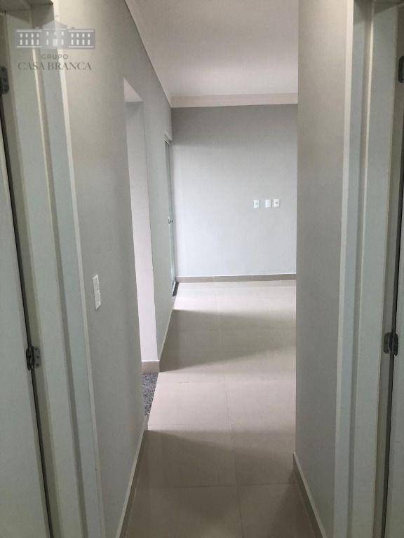 Apartamento para alugar com 2 quartos, 69m² - Foto 11