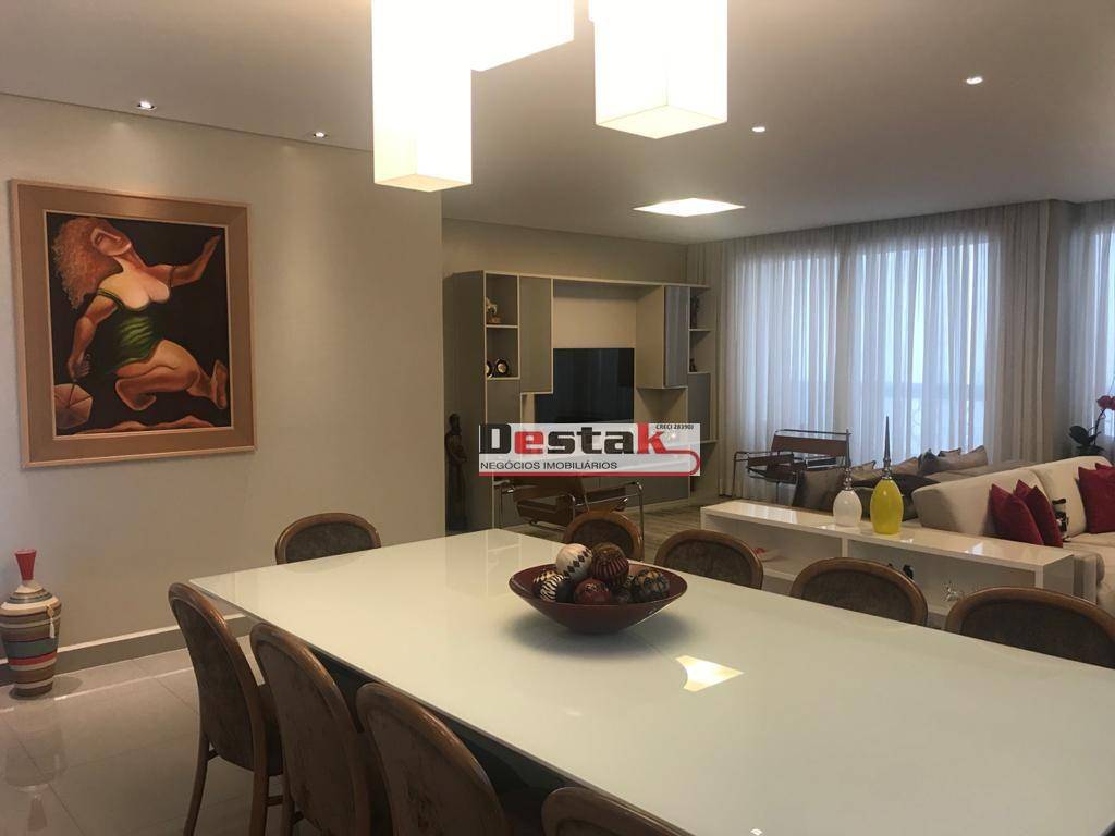 Apartamento à venda com 3 quartos, 228m² - Foto 13