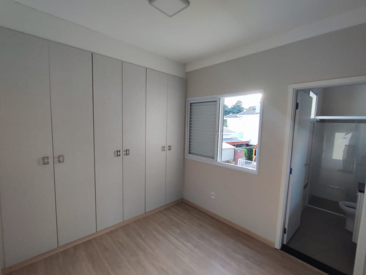 Casa à venda com 3 quartos, 96m² - Foto 2