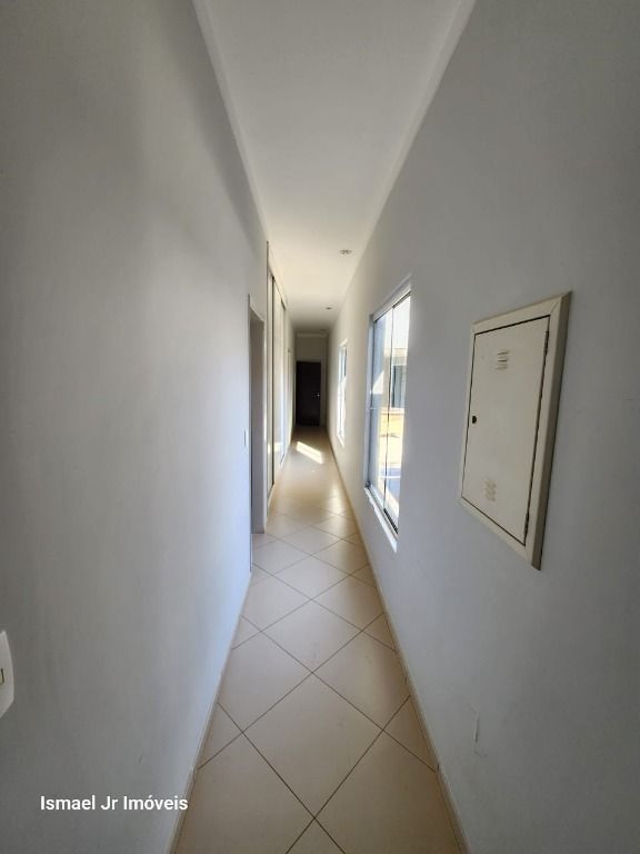 Casa de Condomínio à venda com 3 quartos, 270m² - Foto 3