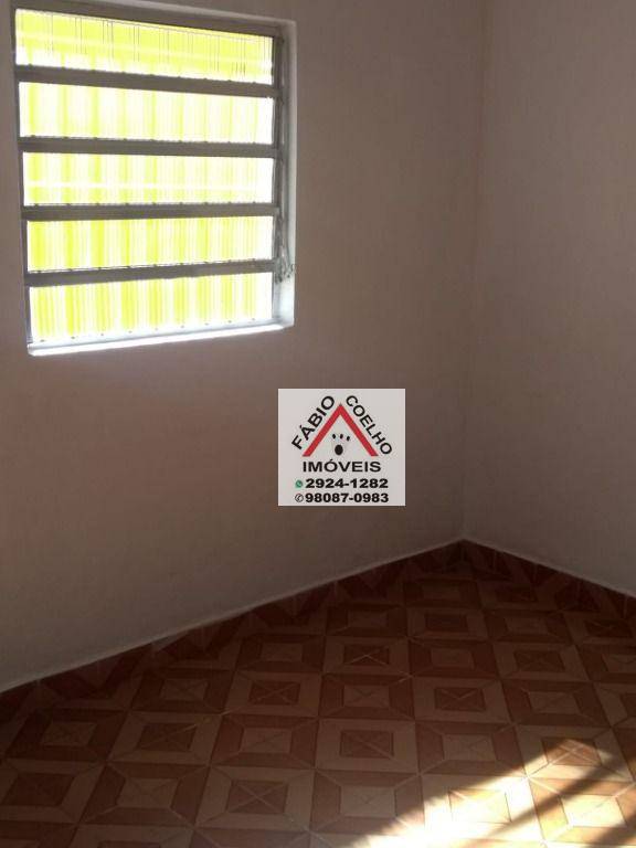 Casa à venda com 3 quartos, 90m² - Foto 16