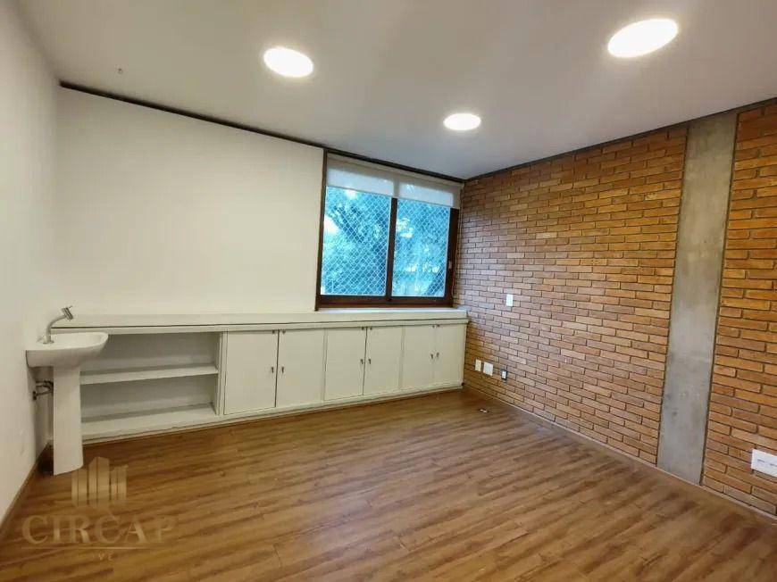 Casa para alugar com 9 quartos, 373m² - Foto 21