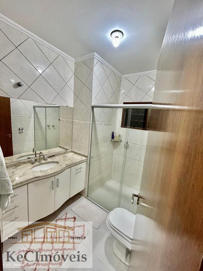 Casa à venda com 5 quartos, 170m² - Foto 23