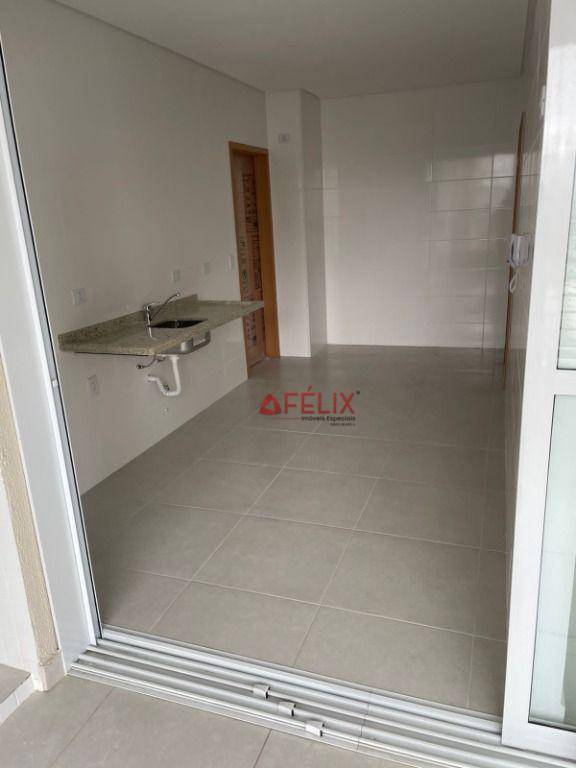 Apartamento à venda com 3 quartos, 155m² - Foto 6