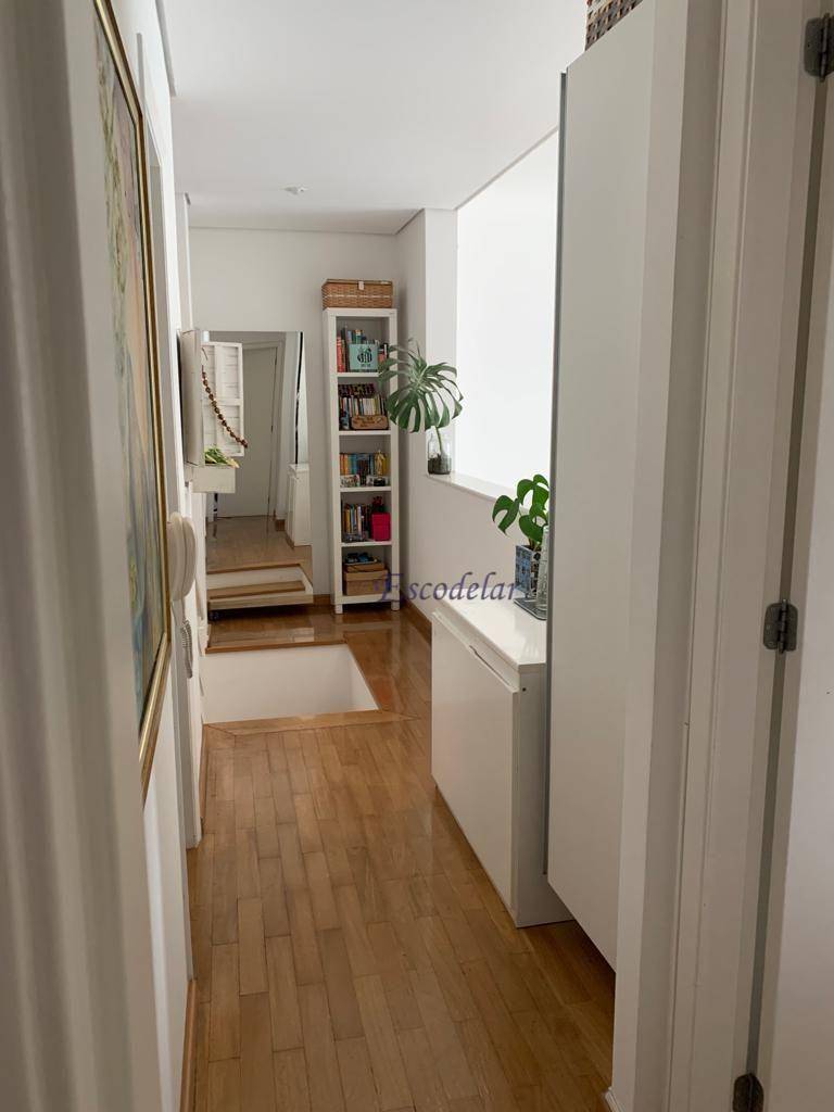 Apartamento à venda com 3 quartos, 157m² - Foto 13