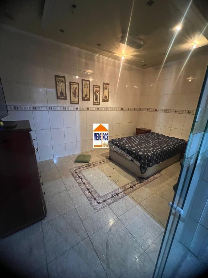 Casa à venda com 4 quartos, 210m² - Foto 7