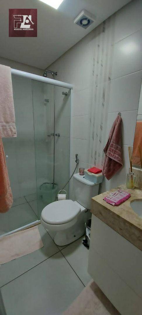 Apartamento à venda com 2 quartos, 70m² - Foto 27