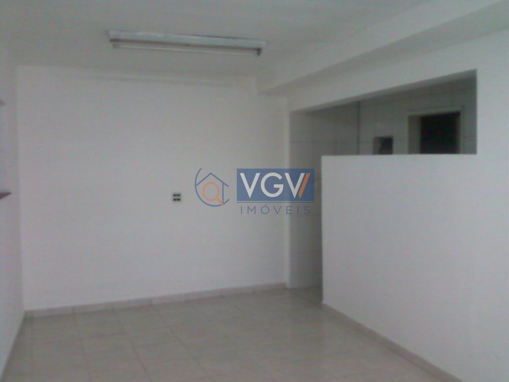 Casa para alugar com 3 quartos, 280m² - Foto 2