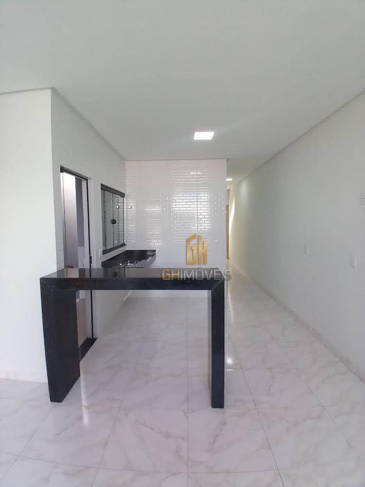 Casa à venda com 2 quartos, 86m² - Foto 1