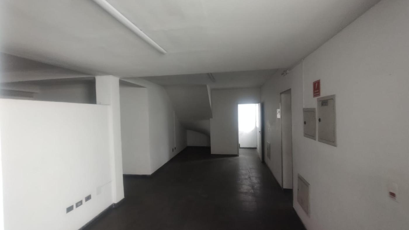 Prédio Inteiro para alugar, 692m² - Foto 11