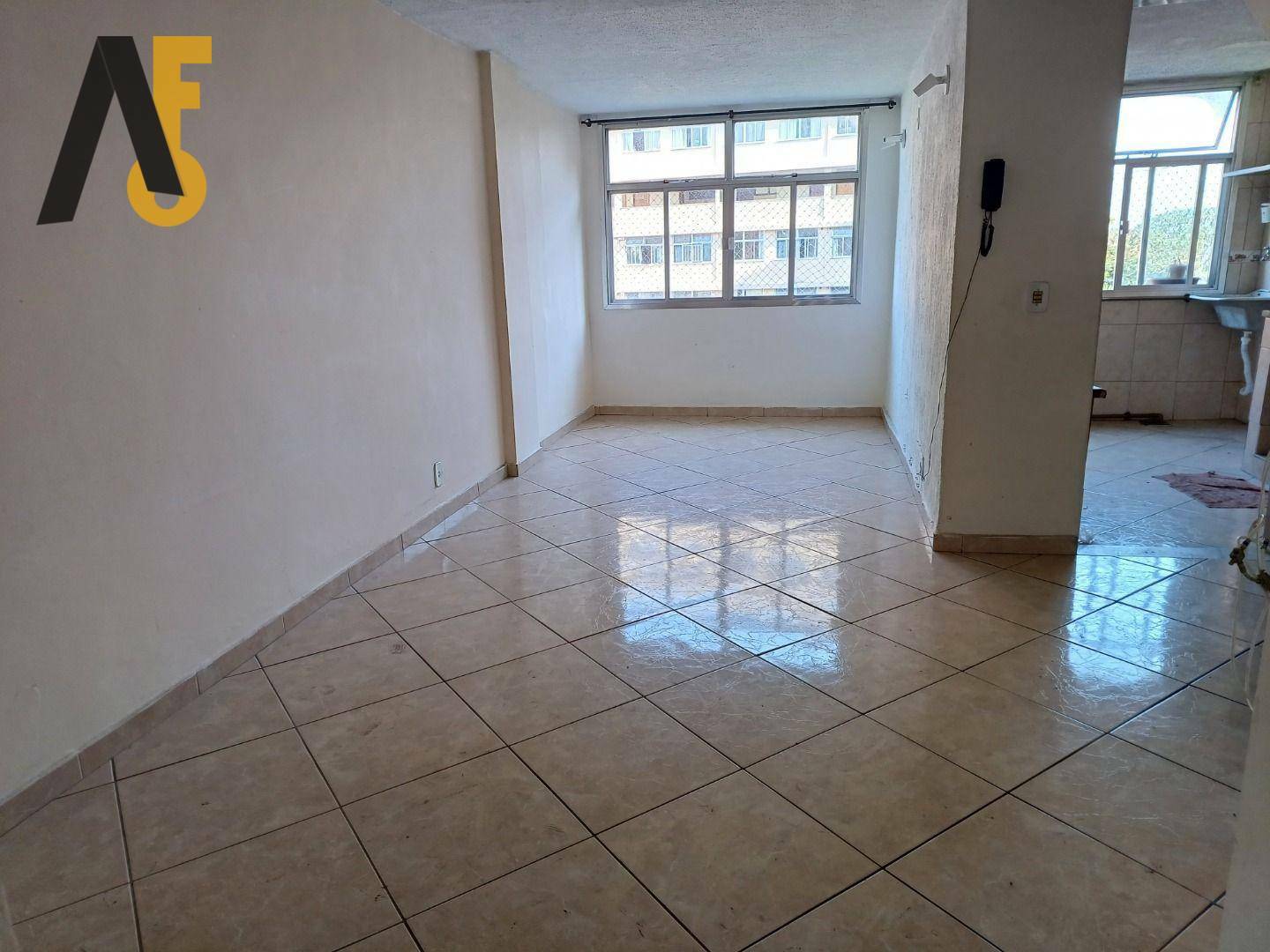 Apartamento à venda com 2 quartos, 56m² - Foto 3