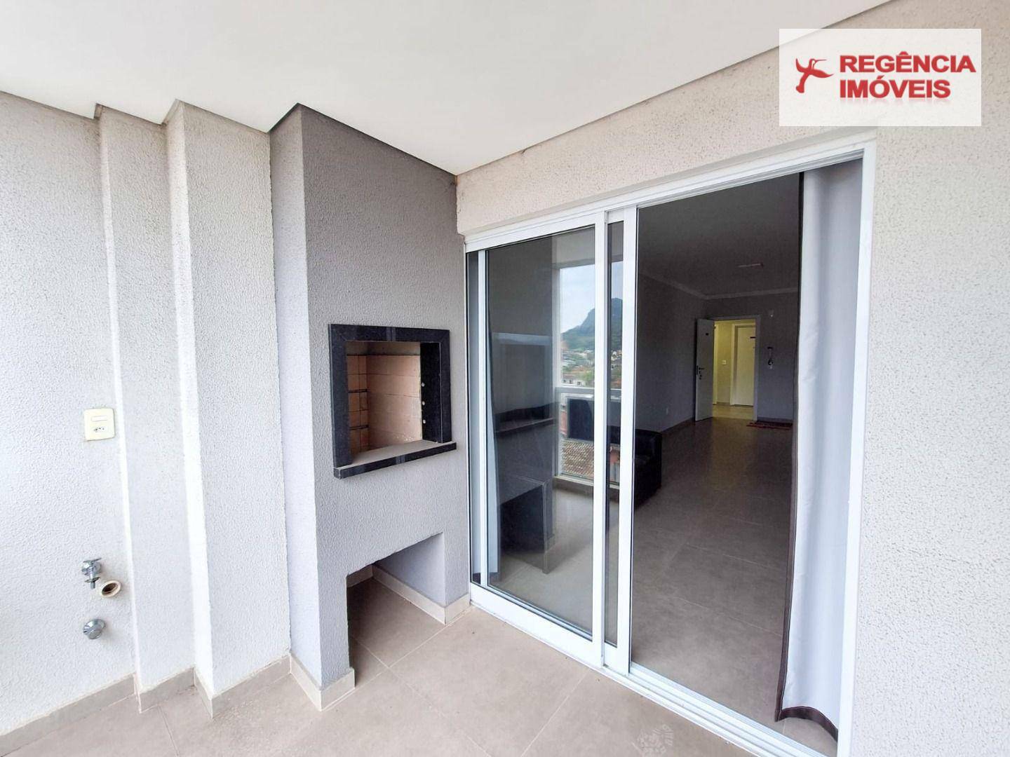 Apartamento à venda com 2 quartos, 65m² - Foto 15