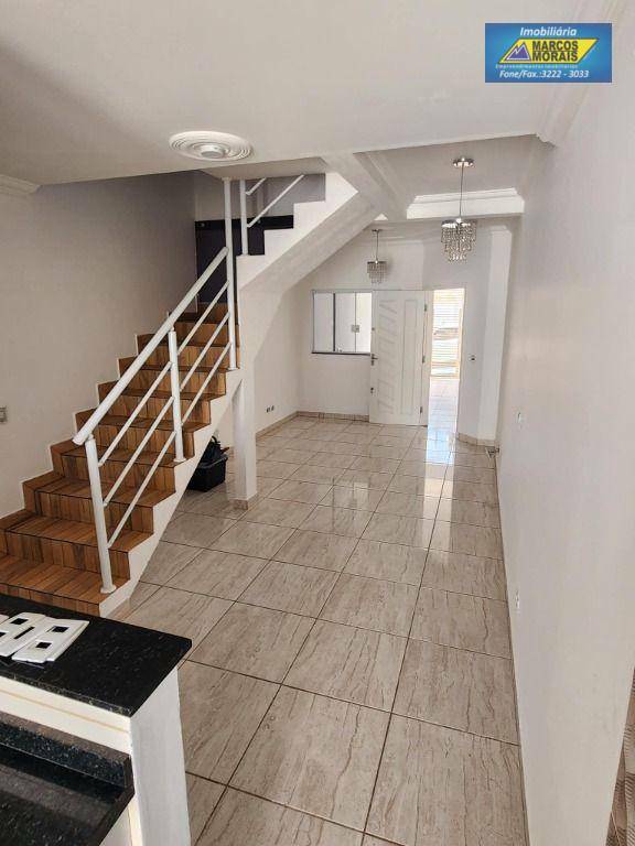 Casa à venda com 2 quartos, 159m² - Foto 8