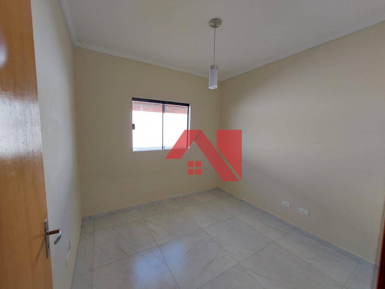 Casa à venda com 2 quartos, 75m² - Foto 10