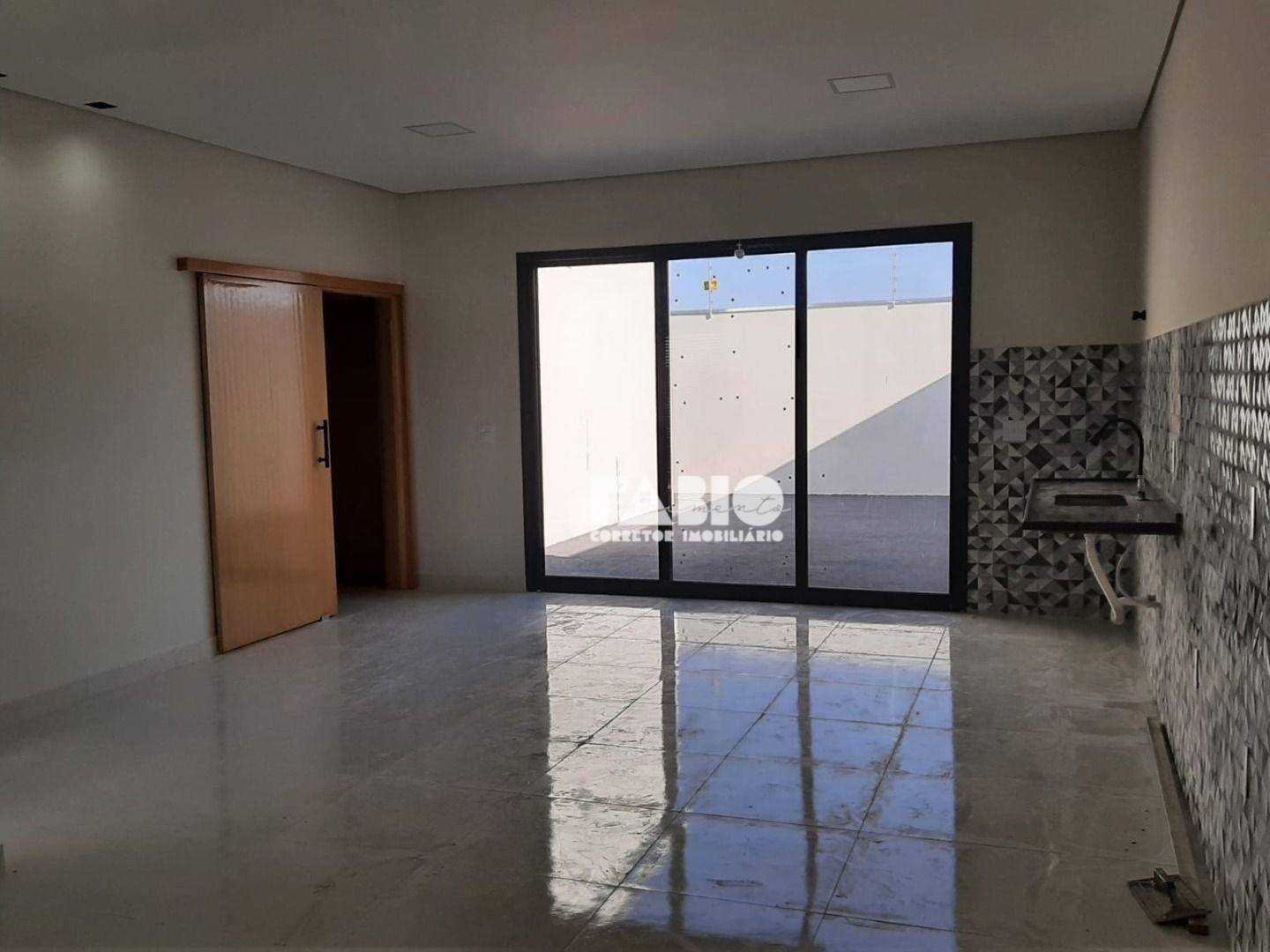 Casa à venda com 2 quartos, 101m² - Foto 16