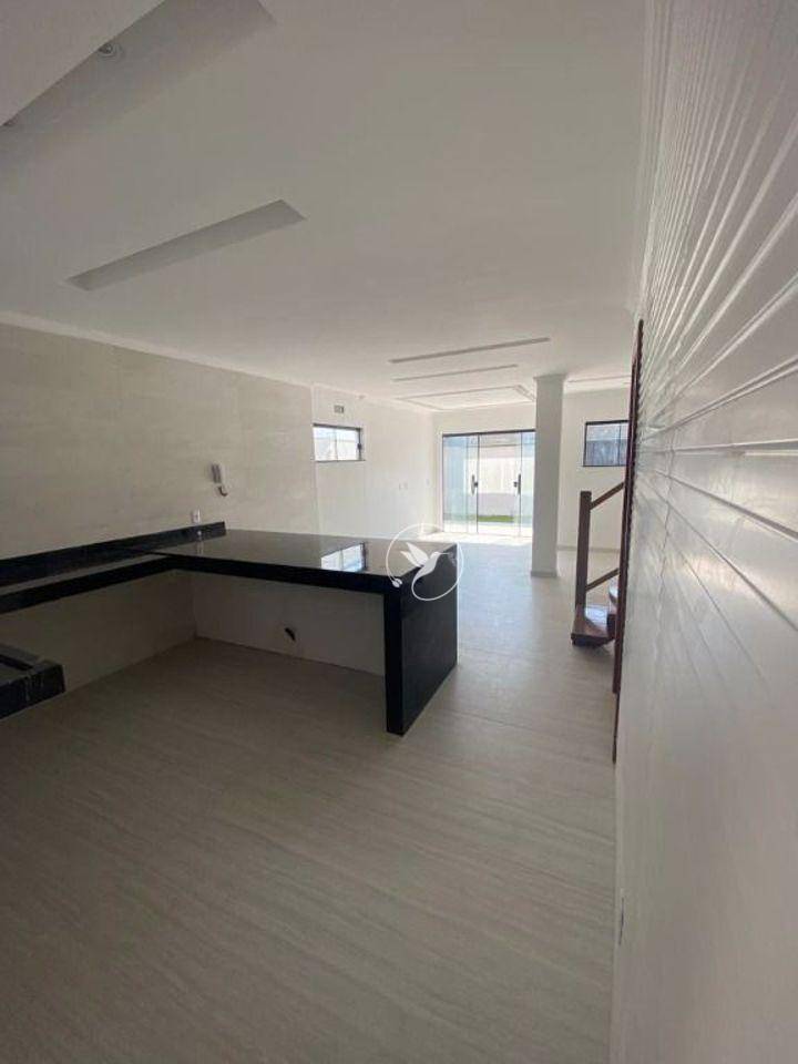 Casa à venda com 3 quartos, 210m² - Foto 10