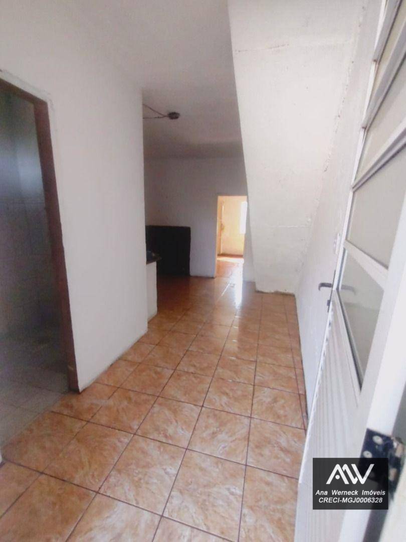 Casa à venda com 2 quartos, 140m² - Foto 6