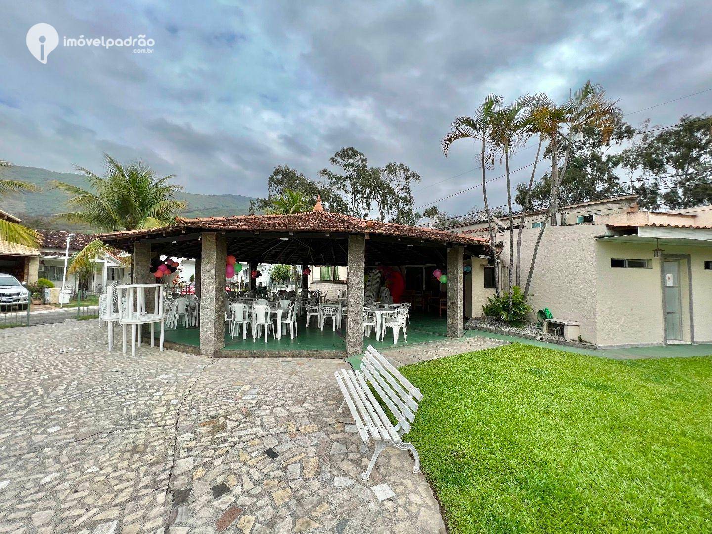 Casa de Condomínio à venda com 5 quartos, 300m² - Foto 49