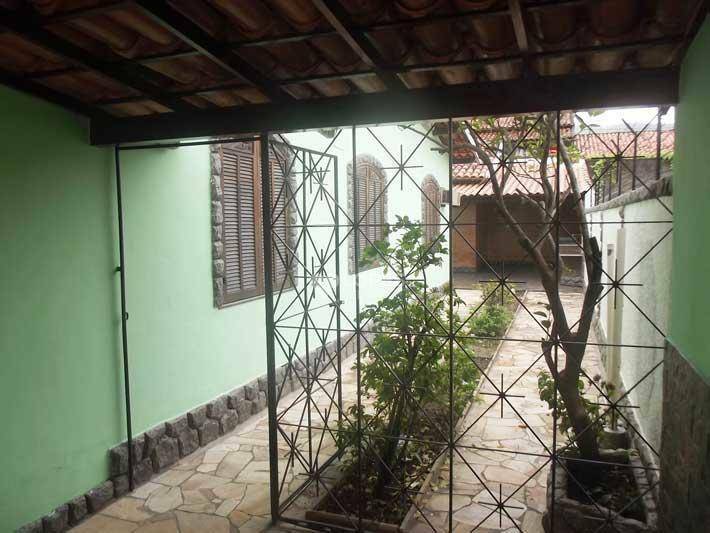 Casa à venda com 4 quartos, 221m² - Foto 29