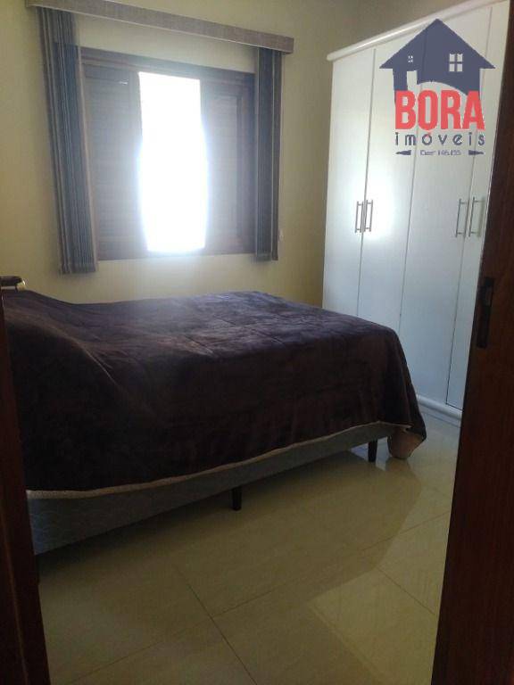 Casa à venda com 3 quartos, 320m² - Foto 11