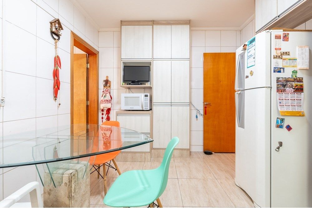 Casa de Condomínio à venda com 4 quartos, 229m² - Foto 32