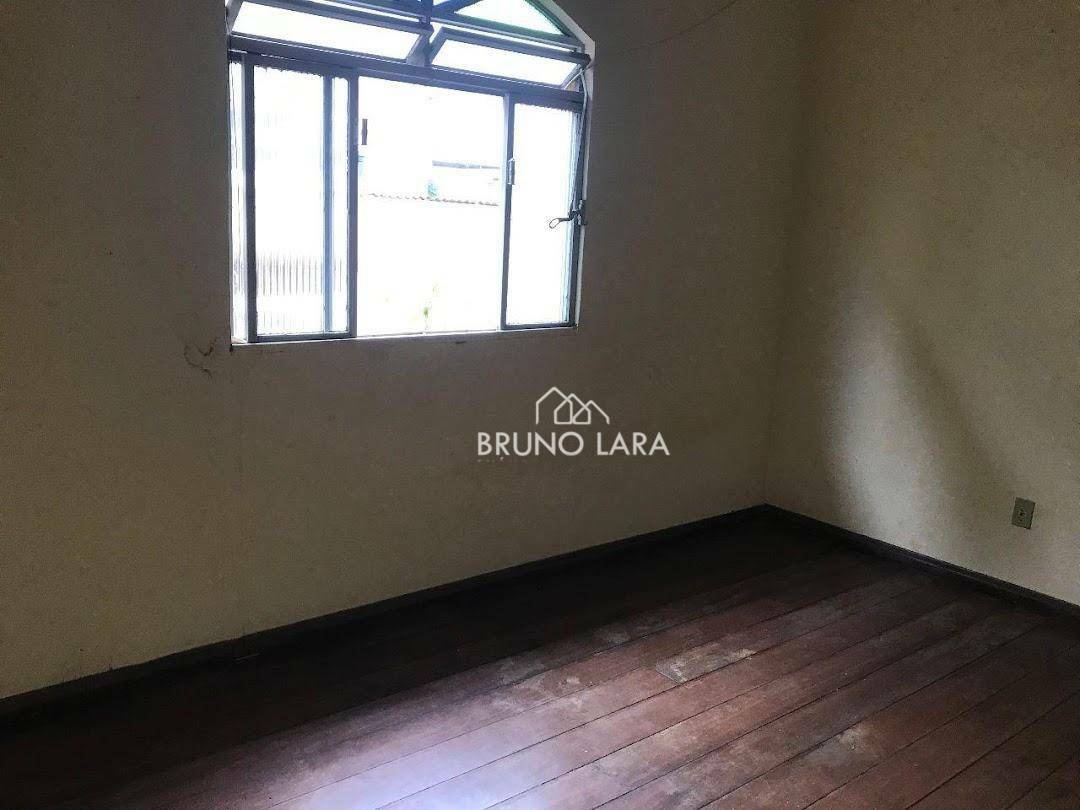 Casa à venda com 3 quartos, 360m² - Foto 8