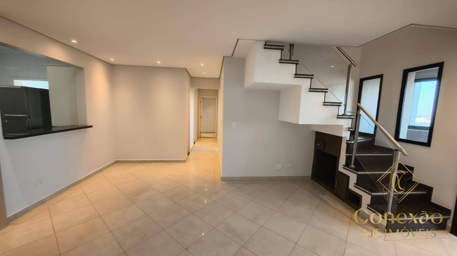 Apartamento para alugar com 3 quartos, 247m² - Foto 4