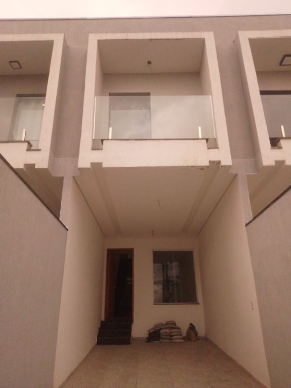 Sobrado à venda com 3 quartos, 130m² - Foto 2