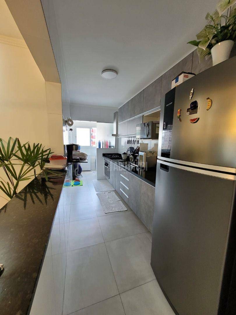 Apartamento à venda com 2 quartos, 74m² - Foto 10