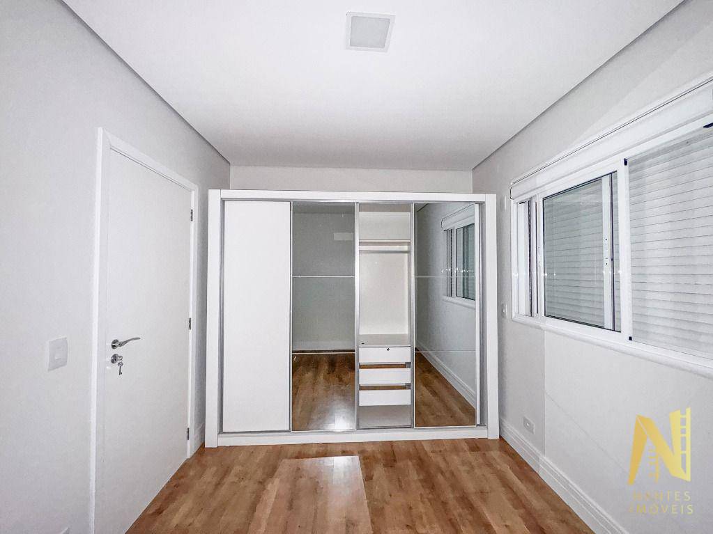 Apartamento à venda com 3 quartos, 122m² - Foto 19