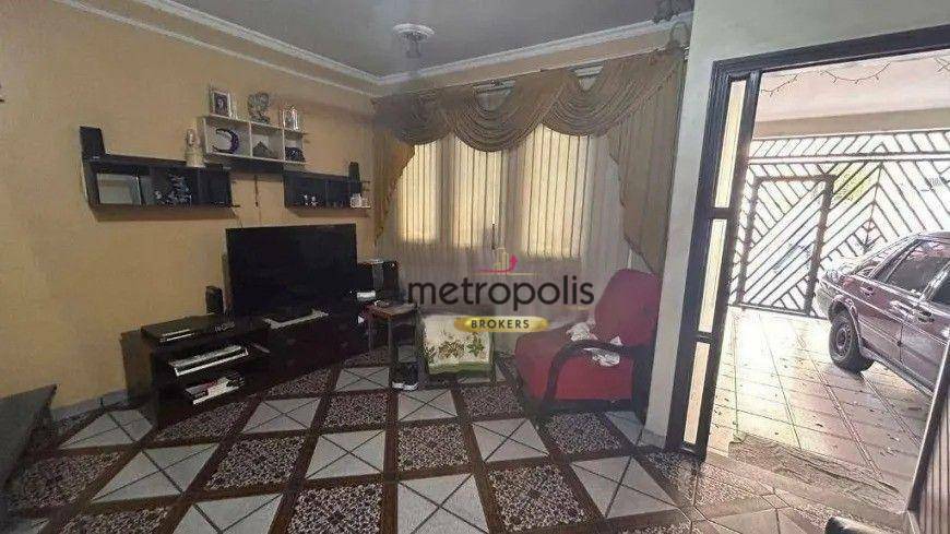 Sobrado à venda com 3 quartos, 209m² - Foto 2