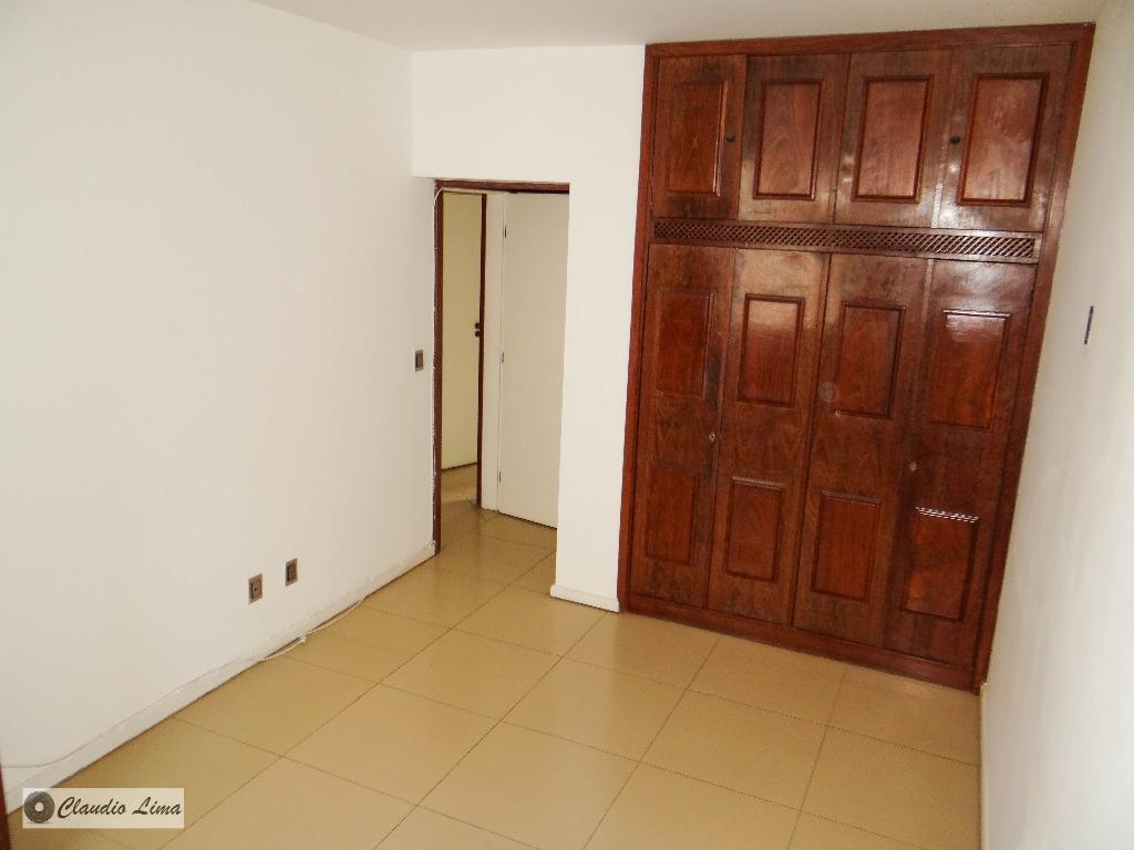 Apartamento à venda com 4 quartos, 200m² - Foto 33