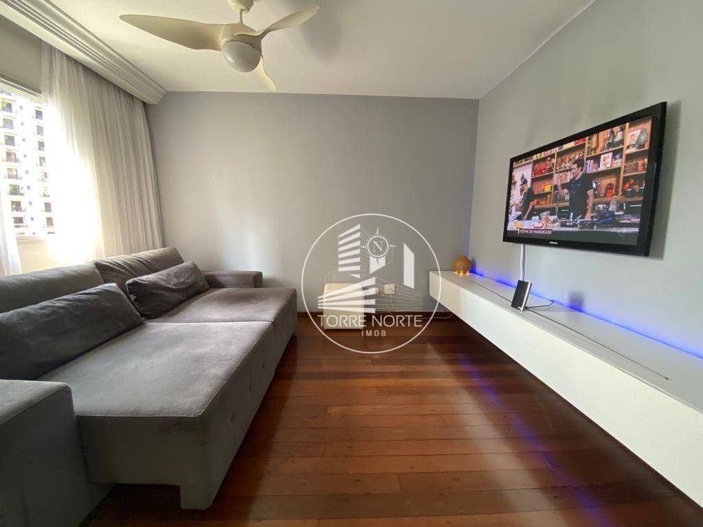 Apartamento à venda com 3 quartos, 130m² - Foto 1