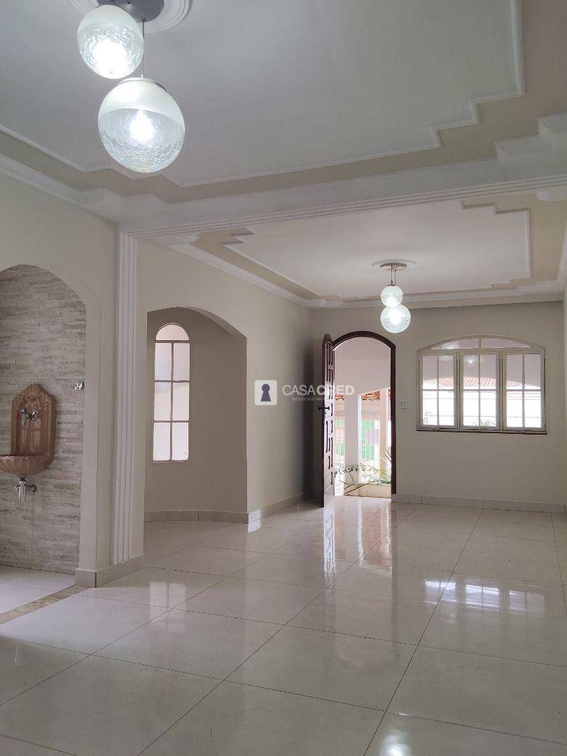 Casa, 3 quartos, 288 m² - Foto 3