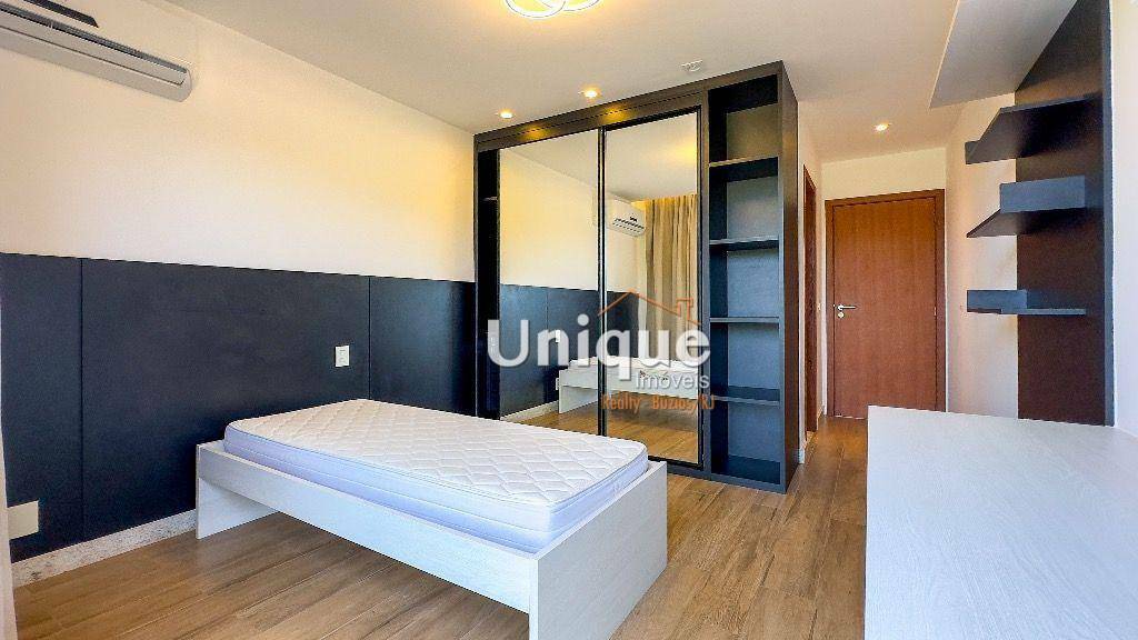 Casa de Condomínio à venda com 5 quartos, 450m² - Foto 20