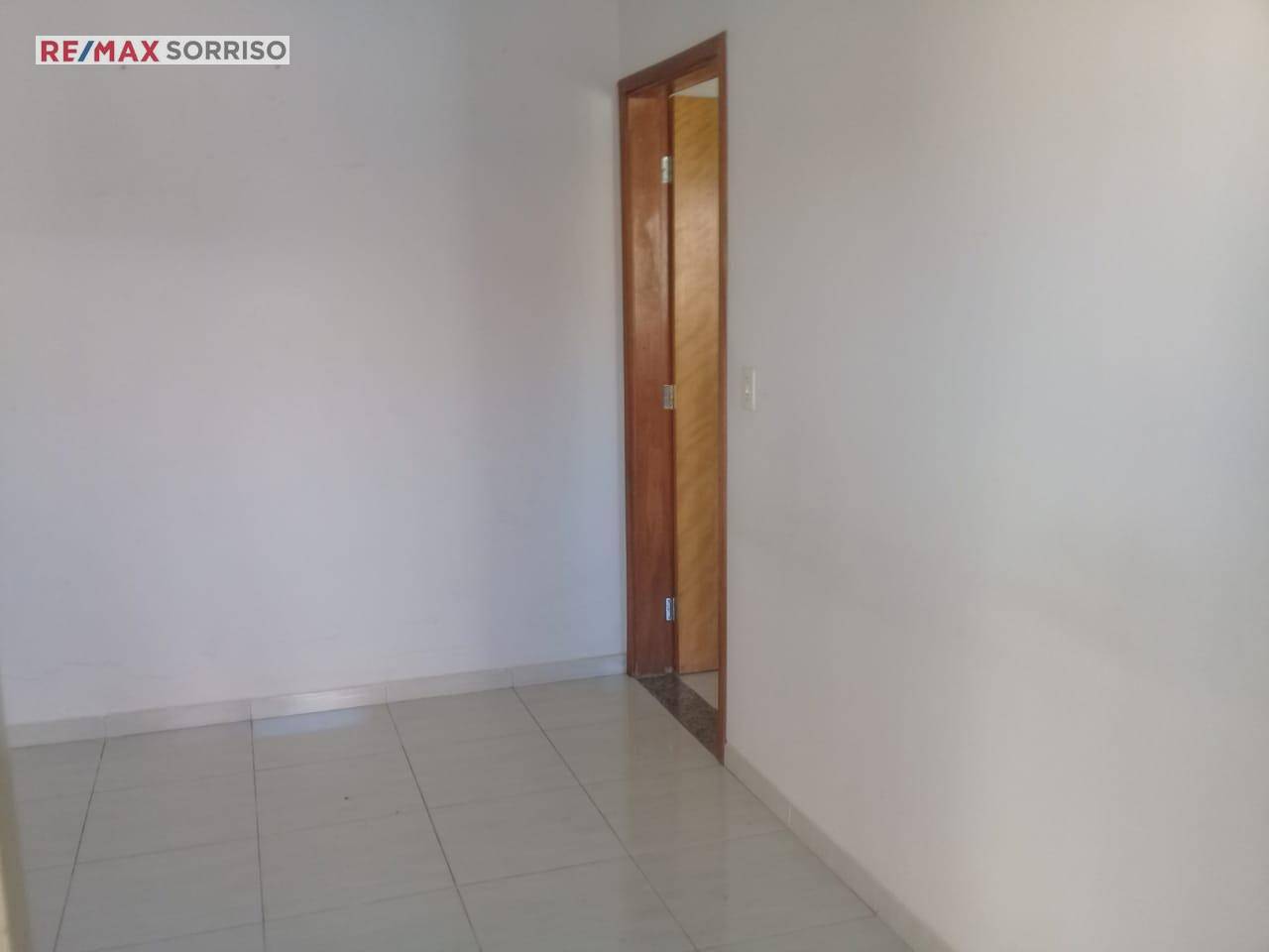 Casa à venda com 3 quartos, 200m² - Foto 12