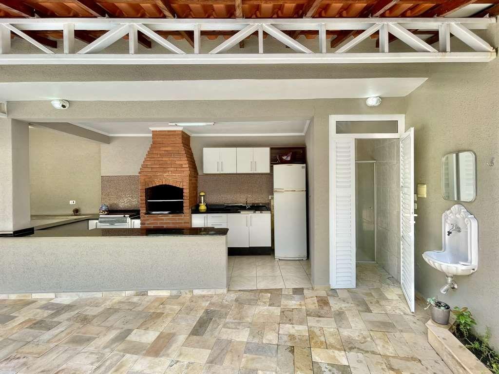 Casa à venda com 3 quartos, 215m² - Foto 10