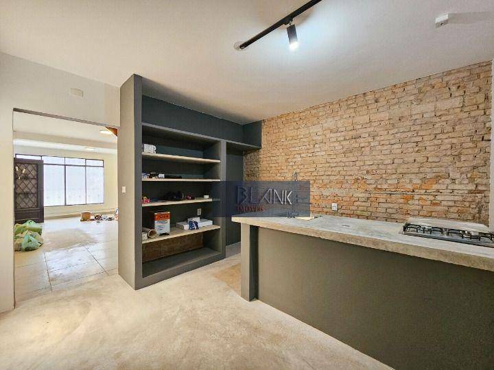 Casa para alugar com 3 quartos, 140m² - Foto 4