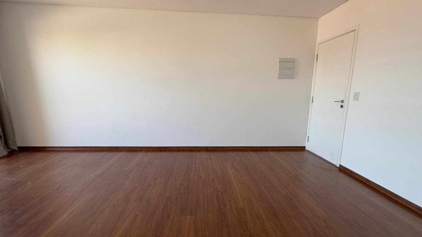 Apartamento à venda com 3 quartos, 85m² - Foto 4