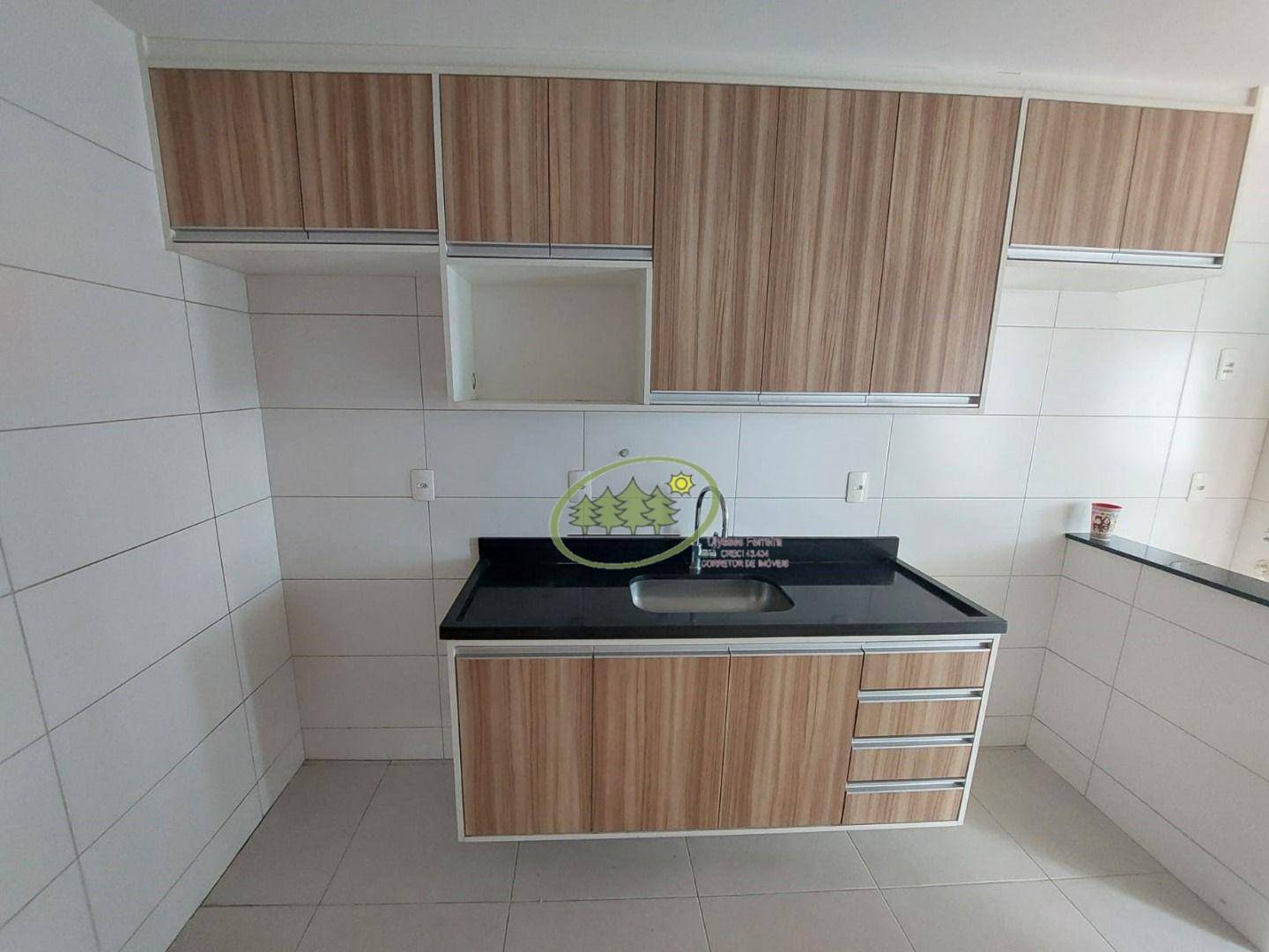 Apartamento para alugar com 3 quartos, 75m² - Foto 2