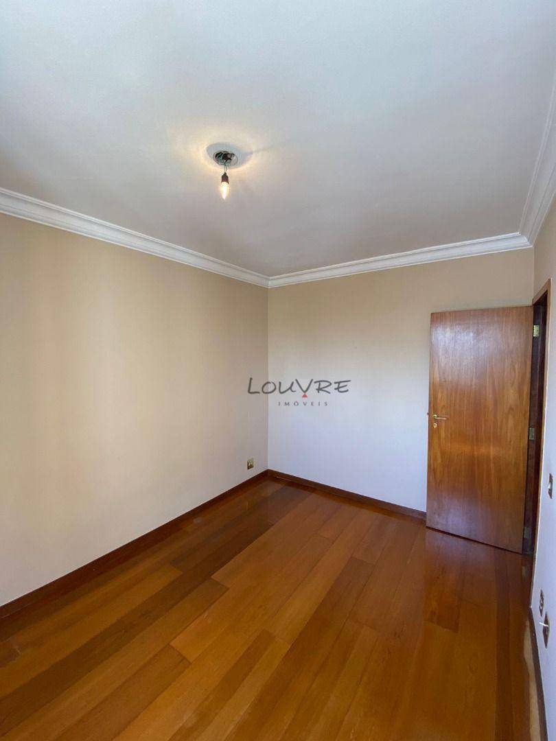 Apartamento à venda com 3 quartos, 115m² - Foto 9