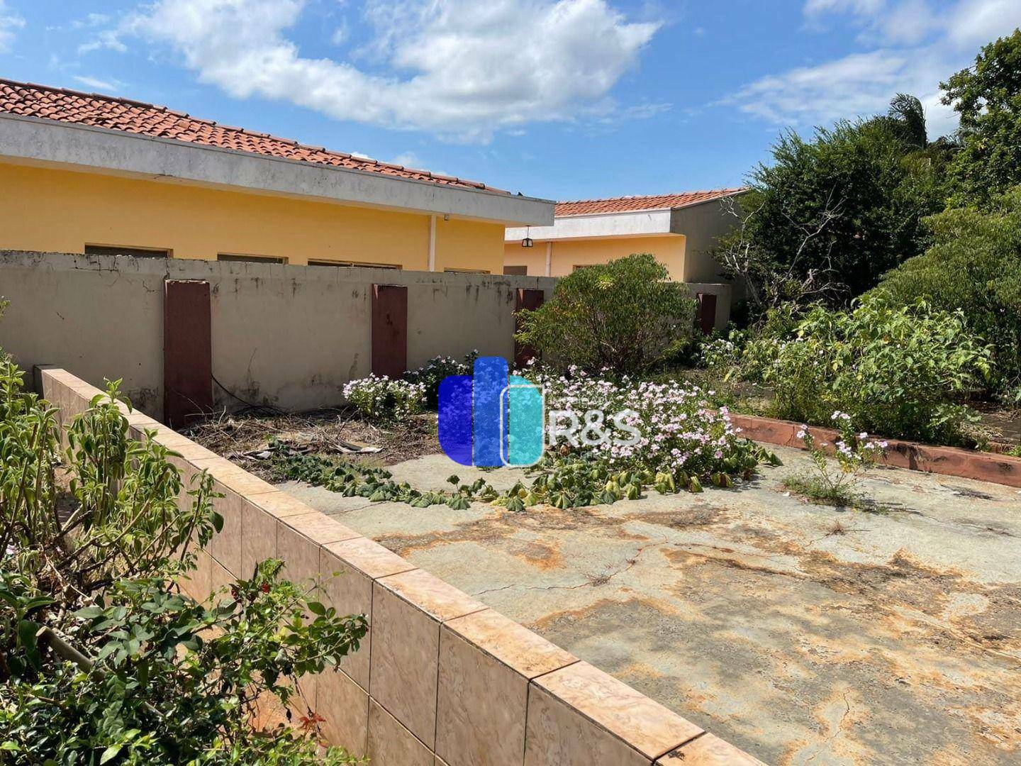 Casa à venda com 4 quartos, 250m² - Foto 30