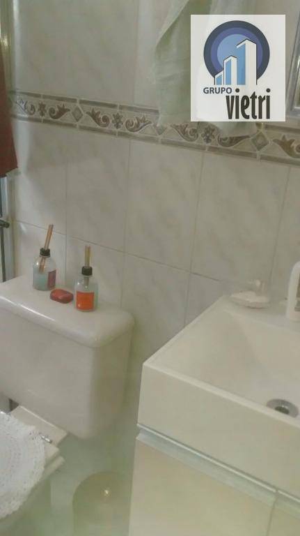 Apartamento à venda com 2 quartos, 62m² - Foto 27